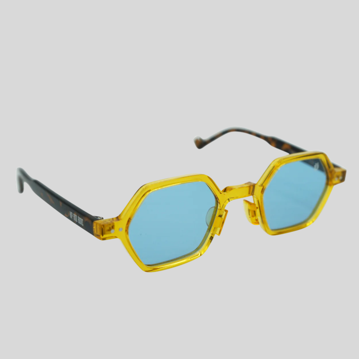 Gotstyle Fashion Hip and Bone Jeffrey Hexagon Frame Shades - Gold