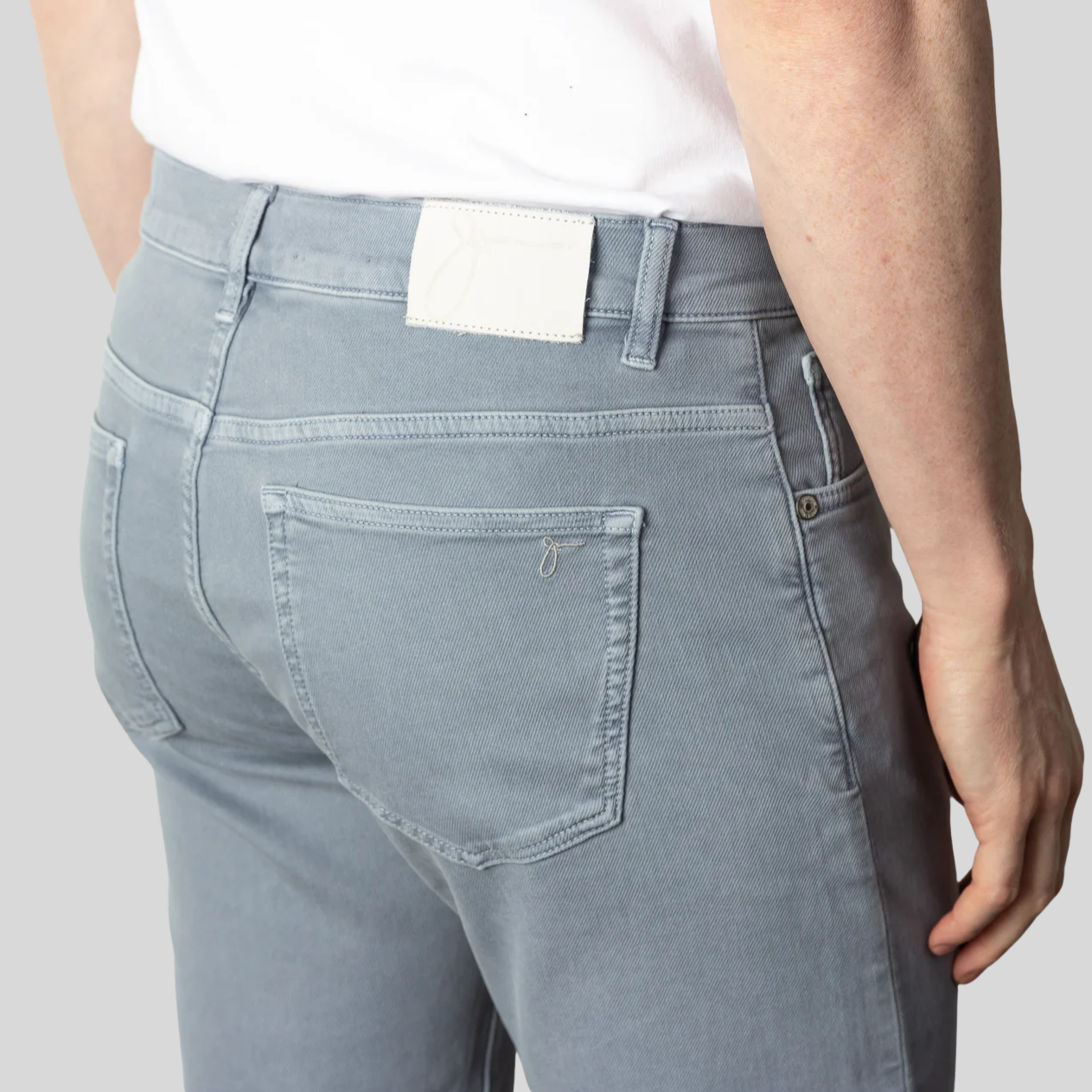 Gotstyle Fashion Jude Neale Axe Slim Straight Stretch Denim - Ice