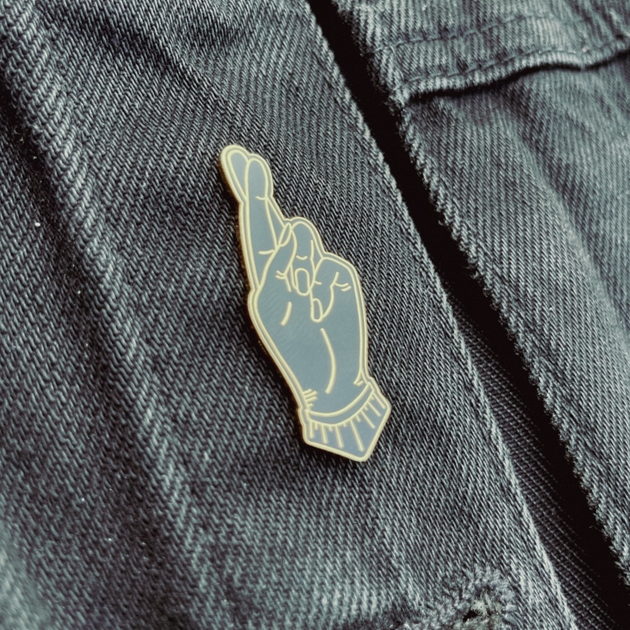 Fingers Crossed Enamel Pin - Black/Gold