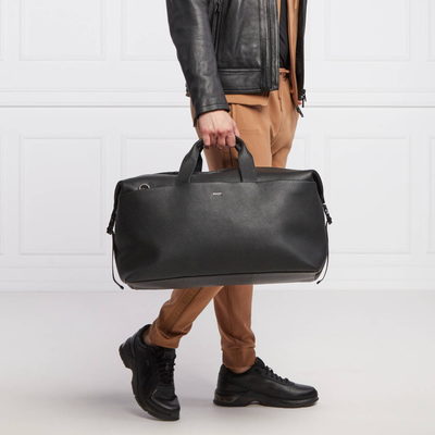 Fine Grain Leather Weekender Bag - Black